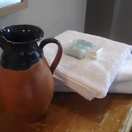 酒店 The Queens Arms 凯特尔韦尔