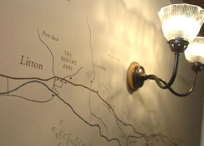 Hotel The Queens Arms 3*