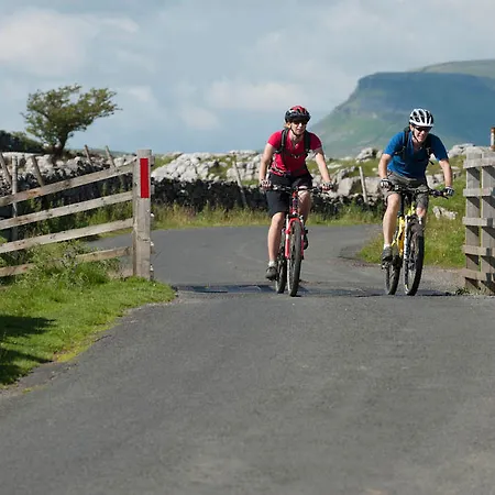 The Queens Arms 酒店 3*