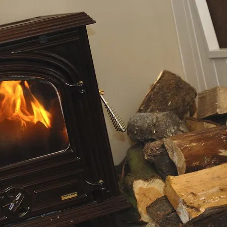 酒店 The Queens Arms 凯特尔韦尔