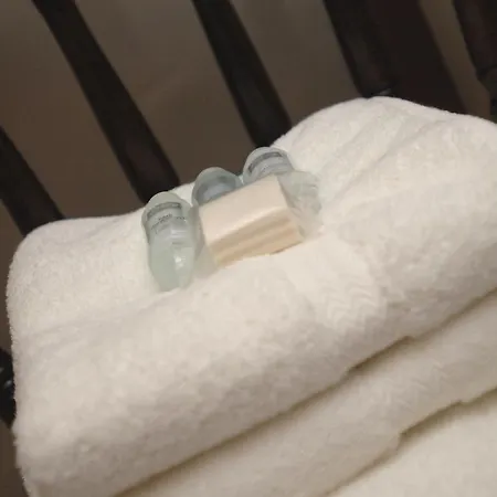 酒店 The Queens Arms 凯特尔韦尔